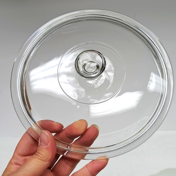 Vintage FIRE KING wheat design 1 1/2 Qt casserole with lid - Picture 7 of 7